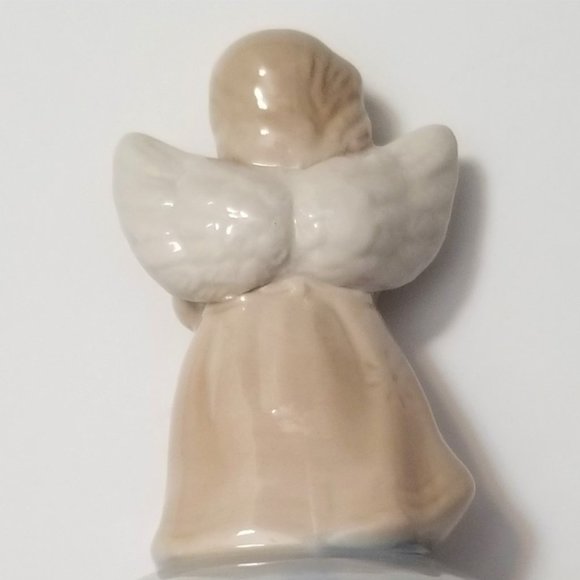 Porcelain Angel Trinket Box - Picture 5 of 7